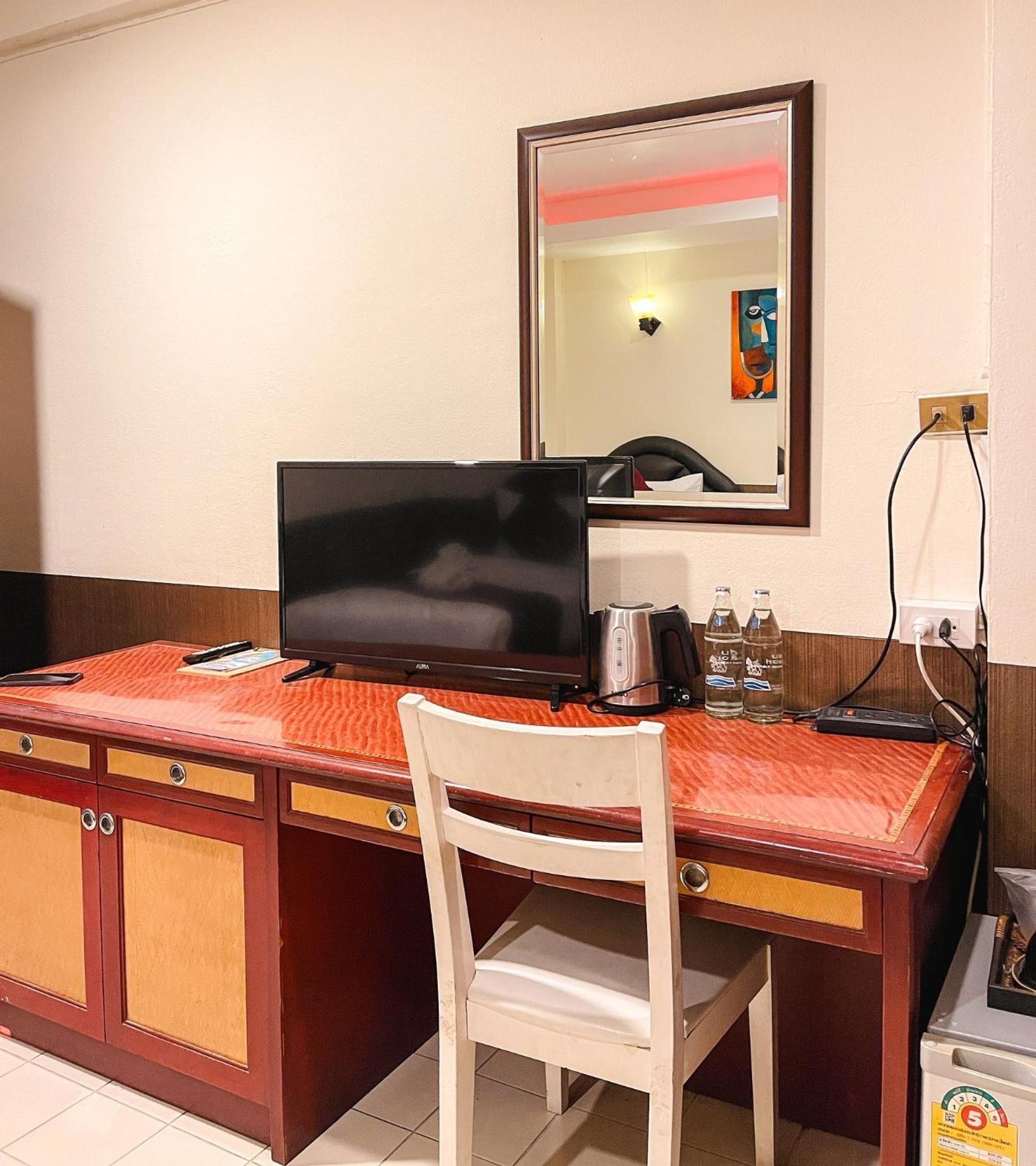 Baik Suite Bangkok Kültér fotó