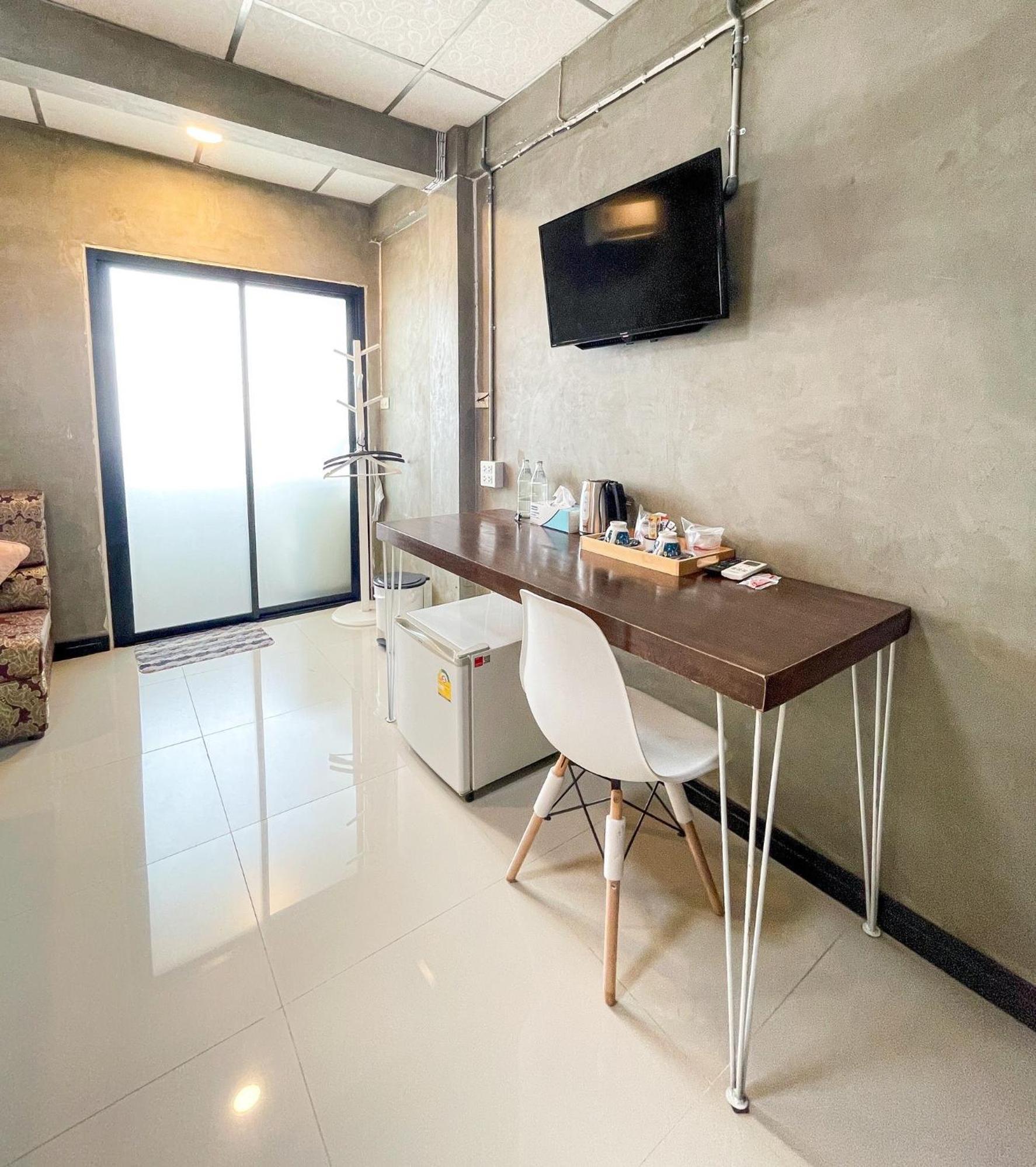 Baik Suite Bangkok Kültér fotó