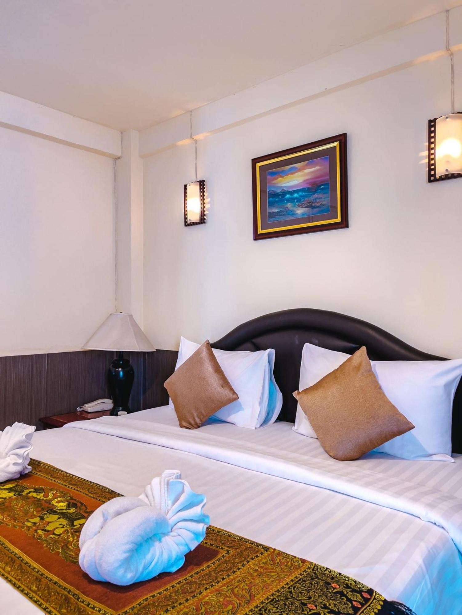 Baik Suite Bangkok Kültér fotó